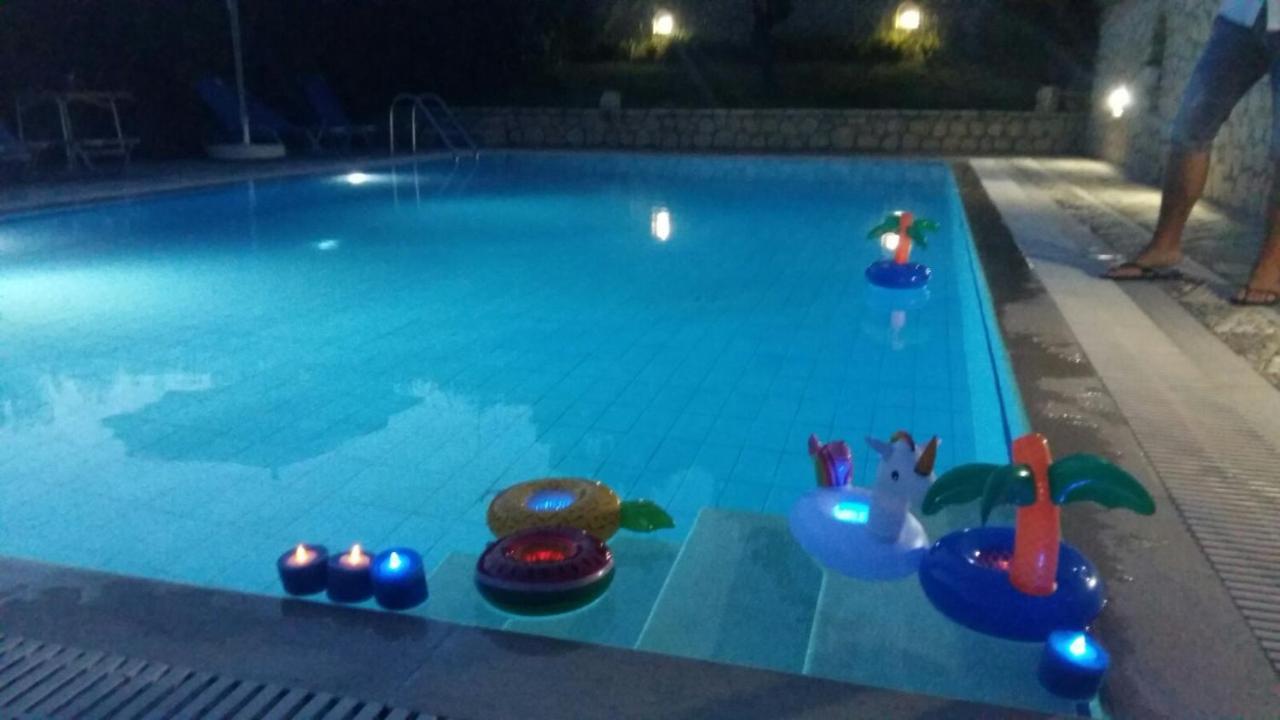 Pool Villa Grigoris Aspiotades ภายนอก รูปภาพ