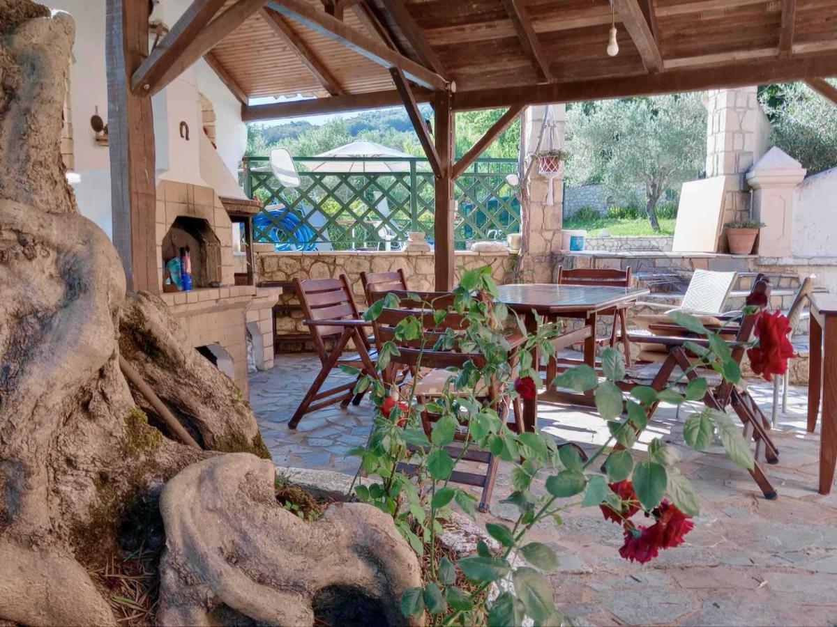 Pool Villa Grigoris Aspiotades ภายนอก รูปภาพ